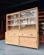 Grote teakhouten schoolkast | prachtige buffetkast #2419, Huis en Inrichting, Kasten | Buffetkasten, Niet ingevuld, Gebruikt, 200 cm of meer