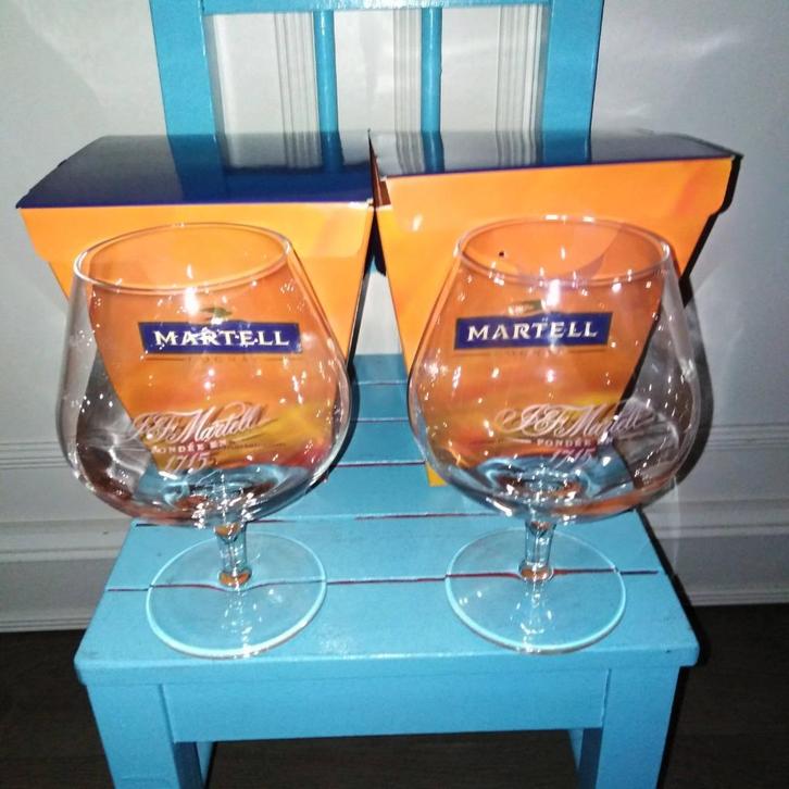 Cognac J.F Martell, fondeé en 1715 glazen set van 2, Huis en Inrichting, Keuken | Servies, Zo goed als nieuw, Glas of Glazen, Overige stijlen
