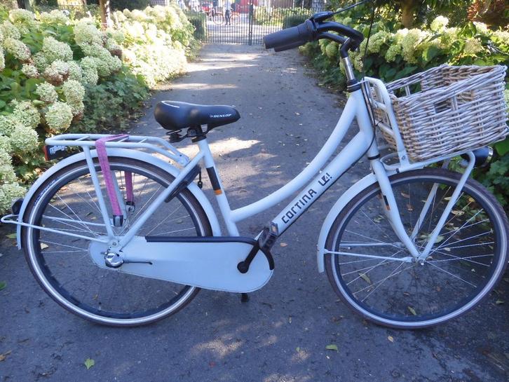Mooie Smooth grey 26 inch Cortina U4 met 3 versnellingen, Fietsen en Brommers, Fietsen | Meisjes, Zo goed als nieuw, 26 inch of meer