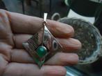 mooie strakke grote echt zilveren hanger groen edelsteentje, Sieraden, Tassen en Uiterlijk, Kettinghangers, Ophalen of Verzenden