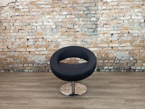 Bij TheReSales: Softline Hello, Huis en Inrichting, Fauteuils, Zo goed als nieuw, Metaal, Stof, 75 tot 100 cm, 75 tot 100 cm, Ophalen of Verzenden