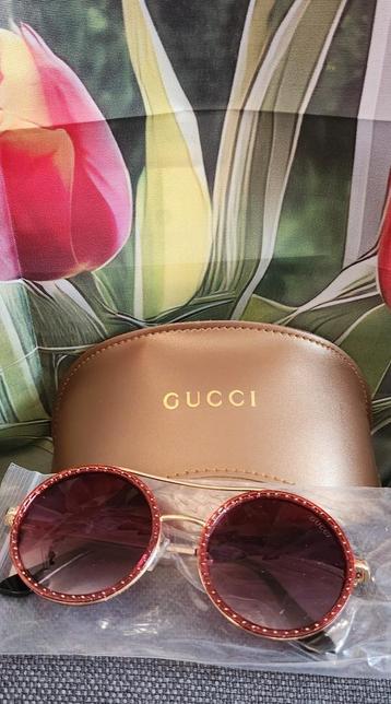 Gucci zonnenbril  beschikbaar voor biedingen