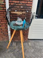 Omlet Geo vogelkooi rond met standaard, Dieren en Toebehoren, Ophalen of Verzenden, Gebruikt, Metaal, Vogelkooi
