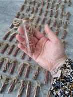 80 bedankjes glazen flesjes met rozenbladeren, Hobby en Vrije tijd, Feestartikelen, Ophalen of Verzenden, Nieuw, Geboorte of Huwelijk