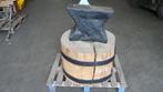 Aambeeld met houtblok 670 x670x980, Antiek en Kunst, Antiek | Gereedschap en Instrumenten, Ophalen