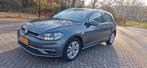 Volkswagen Golf 1.6 TDI 90pk 5D 2017 Grijs, Auto's, Voorwielaandrijving, Stof, Euro 6, 4 cilinders