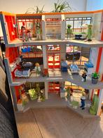 Playmobil Ziekenhuis met extra verdieping, ambulance en heli, Kinderen en Baby's, Speelgoed | Playmobil, Ophalen of Verzenden