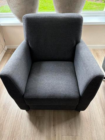 Fauteuil  beschikbaar voor biedingen