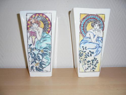 2 vasen met vrouw afbeelding, Antiek en Kunst, Antiek | Vazen, Ophalen of Verzenden