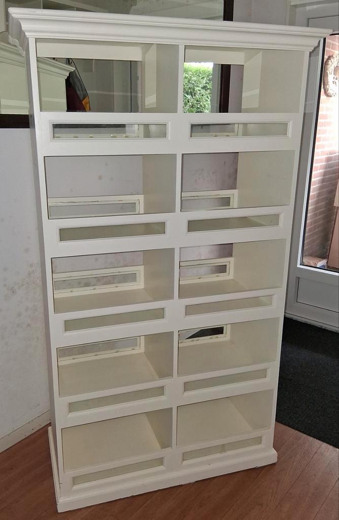Crêmekleurige kast, beide kanten open, Huis en Inrichting, Kasten | Wandmeubels, Gebruikt, 150 tot 200 cm, Minder dan 150 cm, 25 tot 50 cm