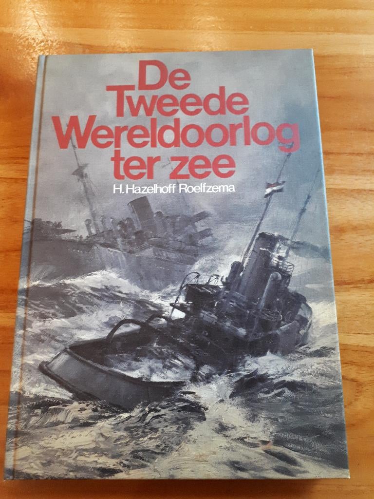De Tweede Wereldoorlog ter zee H. Hazelhoff, Ophalen of Verzenden, Tweede Wereldoorlog, Gelezen, Overige onderwerpen