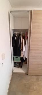Kast met uitschuifbaar deur, Huis en Inrichting, Kasten | Kledingkasten, Ophalen, Gebruikt, 100 tot 150 cm, Met hangruimte