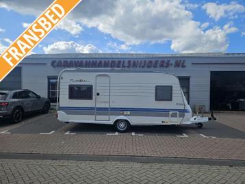 Hobby De Luxe 460 UFE Voortent!! nette caravan beschikbaar voor biedingen