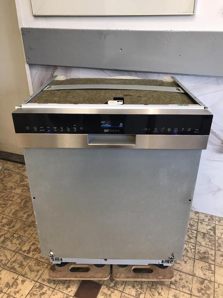 Te koop Siemens Inbouw Vaatwasser A+++ iQ500 in TopStaat, Witgoed en Apparatuur, Vaatwasmachines, Zo goed als nieuw, Inbouw, Minder dan 85 cm
