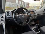 Volkswagen Tiguan 1.4 TSI Sport&Style Navi|Cruis|Trekhaak|Pd, Auto's, Voorwielaandrijving, Euro 5, Stof, Zwart