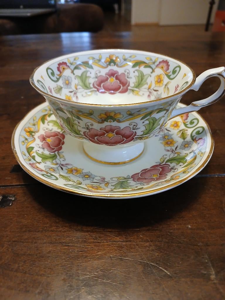 Springfield fine bone china theekop met schotel, Ophalen of Verzenden, Zo goed als nieuw, Porselein, Kop en/of schotel