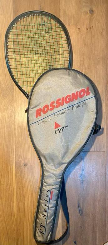Tennis racket met hoes, Rossignol, Sport en Fitness, Tennis, Overige merken, Ophalen of Verzenden, Zo goed als nieuw, Racket