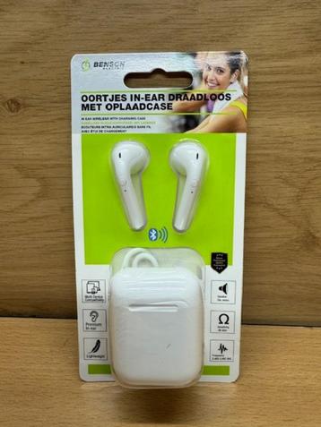 Oortjes in-ear draadloos met oplaadcase. beschikbaar voor biedingen