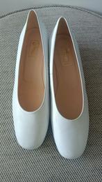 Witte leren Stravers schoenen – 43, licht beschadigd, Kleding | Dames, Schoenen, Schoenen met lage hakken, Wit, Gedragen, Ophalen