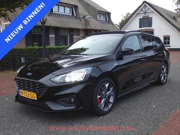 Ford FOCUS Wagon 1.5 EcoBoost ST Line X ACC/PANODAK/KEYLESS beschikbaar voor biedingen