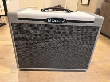 GITAAR VERSTERKER beschikbaar voor biedingen