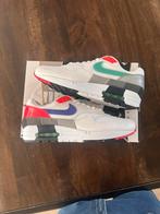 NIKE AIR MAX 1 EVELUTION OF AIR, Nieuw, Ophalen of Verzenden, Sneakers of Gympen, Nike