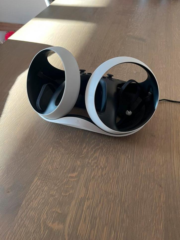 PlayStation VR2 Sense controller oplaadstation, Spelcomputers en Games, Virtual Reality, Zo goed als nieuw, Sony PlayStation, Ophalen of Verzenden