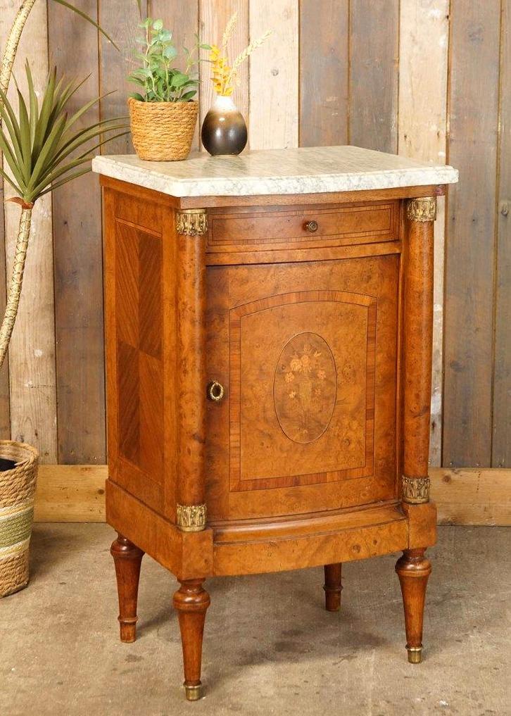 Oud antiek nachtkastje medaillon marmer blad Louis XVI-stijl, Huis en Inrichting, Slaapkamer | Nachtkastjes, Gebruikt, 70 cm of meer