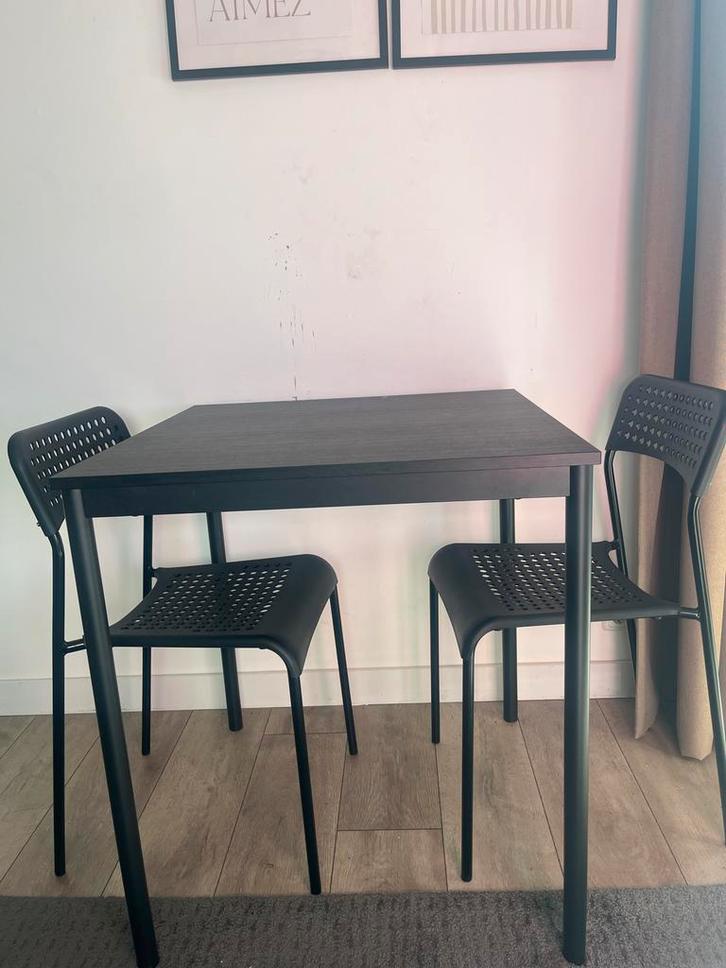 Ikea SANDSBERG Tafel met 2 Stoelen - Zo Goed Als Nieuw, Huis en Inrichting, Complete eetkamers, Zo goed als nieuw, Minder dan 4 stoelen