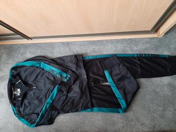 Trainingspak Salty dog maat 176 beschikbaar voor biedingen