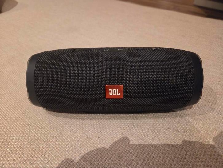 JBL Charge 3 met krakende Bass, Audio, Tv en Foto, Luidsprekers, Gebruikt, Minder dan 60 watt, JBL, Ophalen of Verzenden