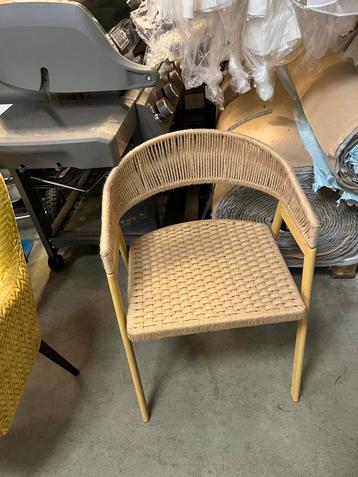 Losse stoel mooi! beschikbaar voor biedingen