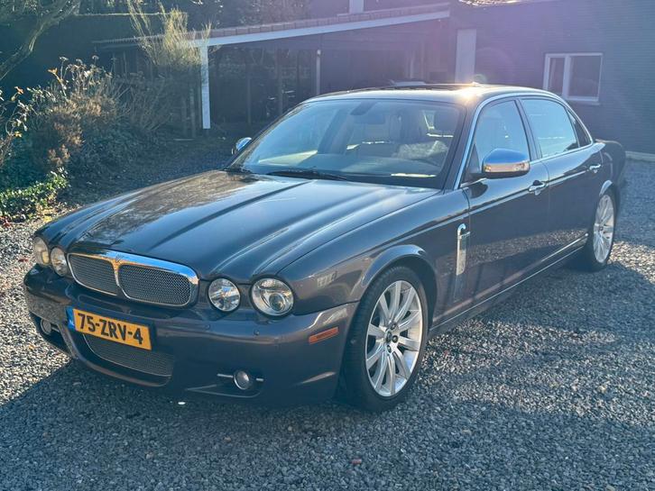 Jaguar 2007 Grijs, Auto's, Jaguar, Particulier, XJ, Airconditioning, Alarm, Bluetooth, Boordcomputer, Centrale vergrendeling, Climate control