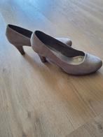 Pumps, Ophalen of Verzenden, Nieuw, Beige