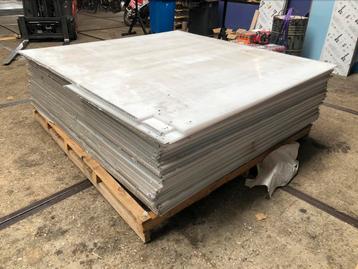 Polycarbonaat platen 16 mm dik opaal beschikbaar voor biedingen
