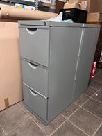 Twee Ikea archiefkasten met hangmappen, Huis en Inrichting, Kasten | Roldeurkasten en Archiefkasten, Ophalen, Minder dan 50 cm