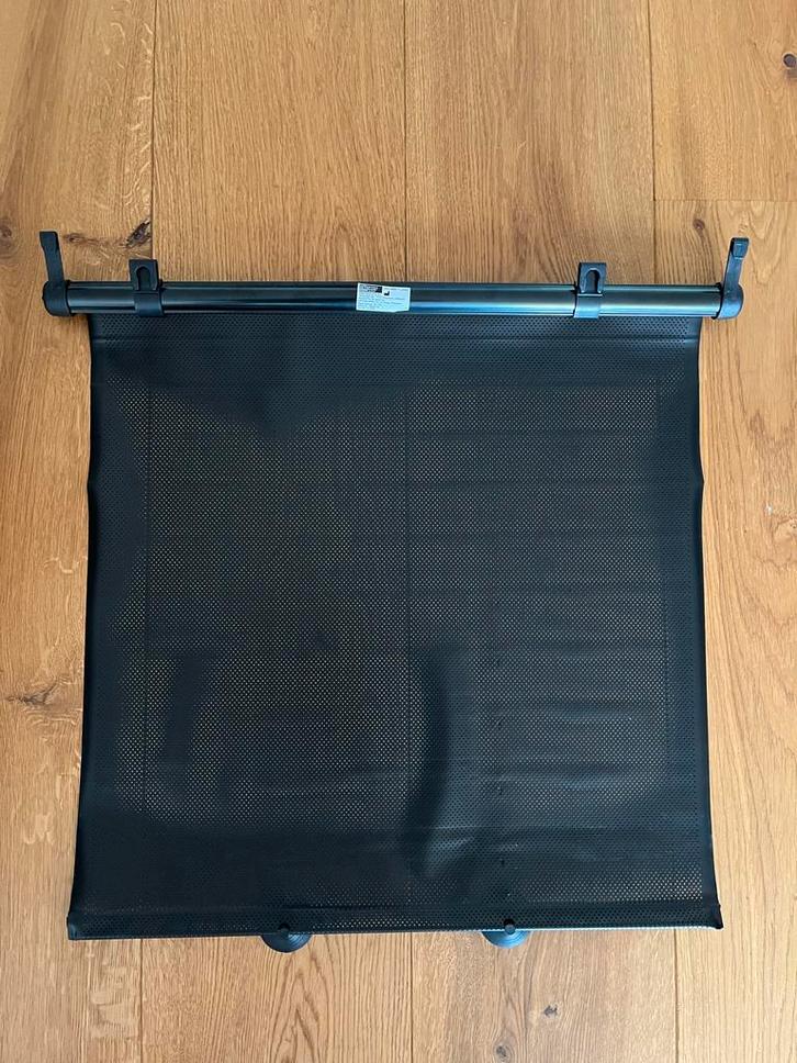 Rolgordijn auto achterruit - 53x52cm, Auto diversen, Auto-accessoires, Zo goed als nieuw, Ophalen of Verzenden