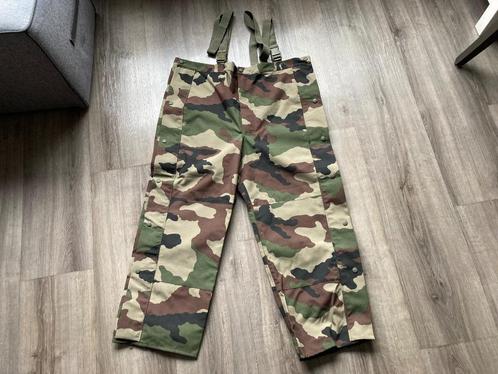 CAMOUFLAGE REGENBROEK wind- en waterdicht mt XL outdoor., Kleding | Heren, Broeken en Pantalons, Zo goed als nieuw, Maat 56/58 (XL)