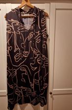 Zwarte Magna jurk, maat 44/46, Zwart, Maat 46/48 (XL) of groter, Ophalen of Verzenden, Knielengte