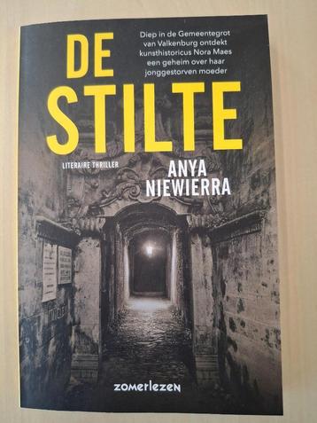 Anya Niewierra - De Stilte beschikbaar voor biedingen