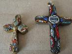 Vintage Italiaans kruisbeeld medaillon hanger mozaïek 2x set, Ophalen of Verzenden, Zo goed als nieuw, Sieraad, Christendom | Katholiek