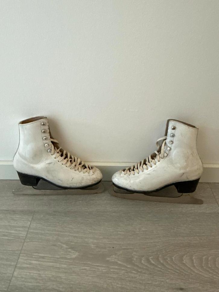 Vintage Wifa Kunstschaatsen Astrid Winkelman Maat 37, Sport en Fitness, Schaatsen, Gebruikt, Kunstschaatsen, Overige merken, Ophalen of Verzenden