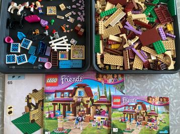 LEGO  41126 Heartlake paardrijclub beschikbaar voor biedingen