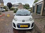 Citroën C1 1.0i 68PK 5D 2014 Wit, Auto's, Voorwielaandrijving, Stof, Zwart, Elektrische ramen
