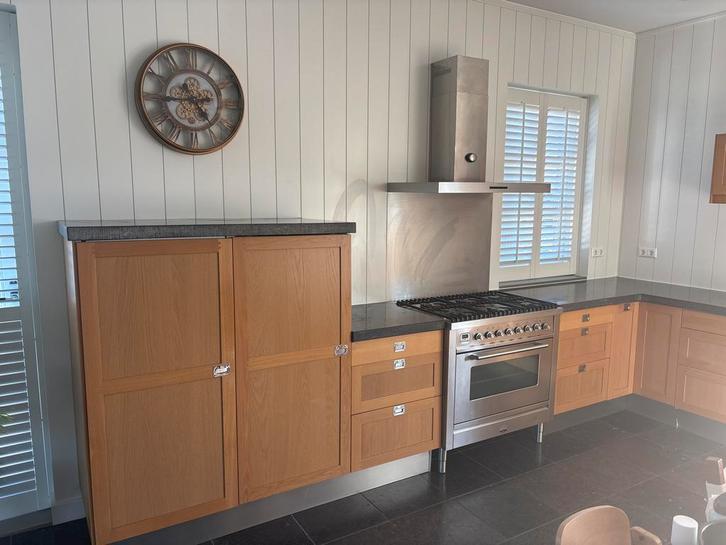 Complete keuken met Boretti fornuis, Huis en Inrichting, Keuken | Complete keukens, Gebruikt, Enkelwandige keuken, Bruin, Graniet of Steen