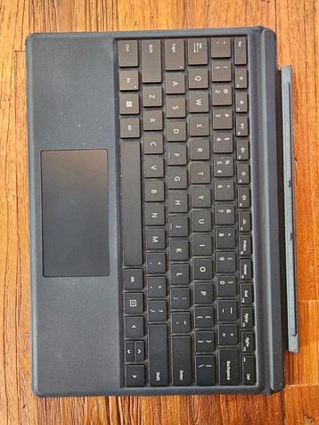 Microsoft Surface Pro Type Cover 1725 (for Surface Pro 4-7)  beschikbaar voor biedingen