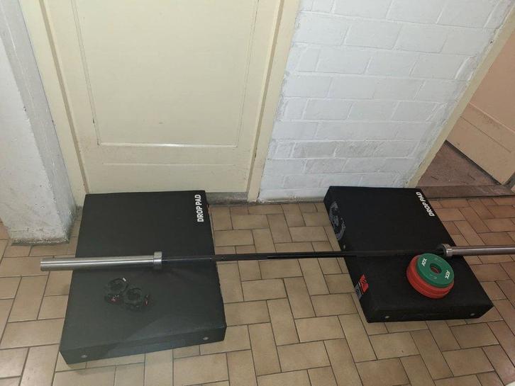 PT Essentials CROSSFIT PRO Bumperplate Halterset 170 kg, Sport en Fitness, Fitnessmaterialen, Zo goed als nieuw, Halterset, Armen