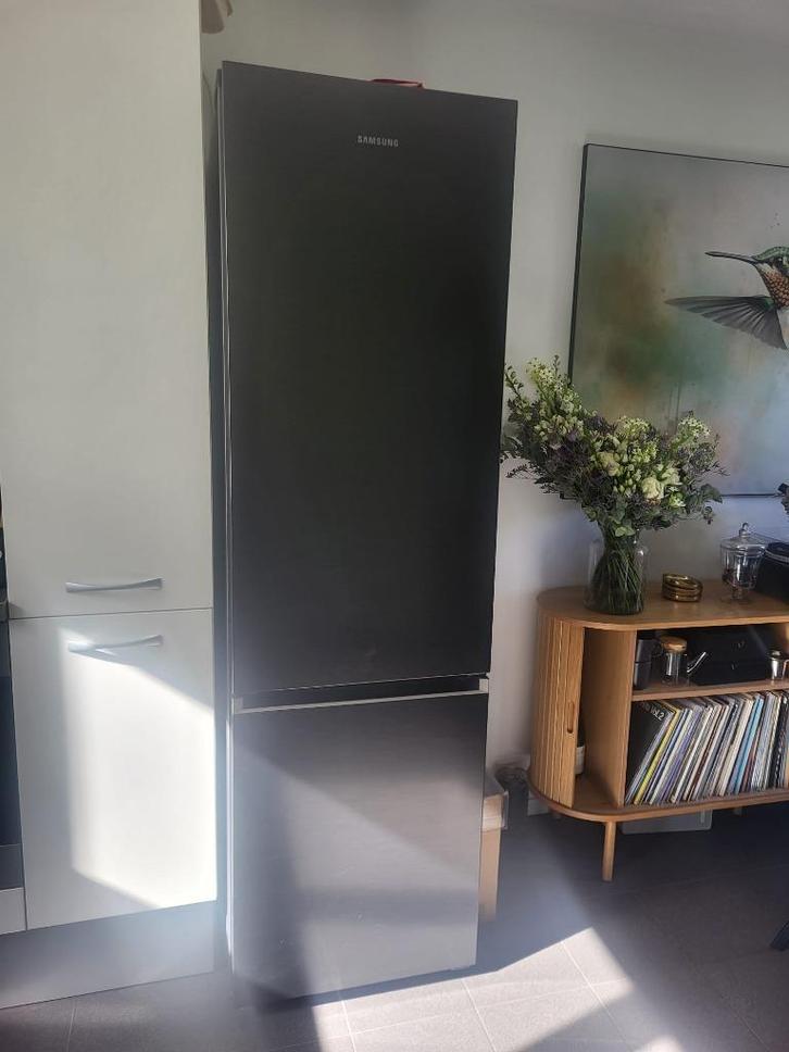 Zeer nette Samsung  Koel-vriescombinatie, Witgoed en Apparatuur, Koelkasten en IJskasten, Zo goed als nieuw, Met aparte vriezer