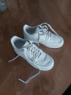 NIKE Air Force 1 maat  37.5, Sport en Fitness, Loopsport en Atletiek, Ophalen of Verzenden, Zo goed als nieuw, Hardloopschoenen