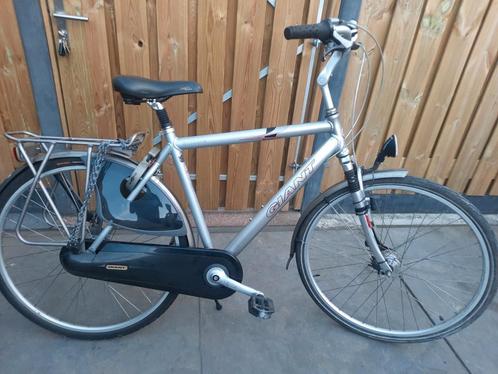Giant Brisbane Herenfiets 28 inch 57 cm frame 7 versnellinge, Fietsen en Brommers, Fietsen | Heren | Herenfietsen, Zo goed als nieuw